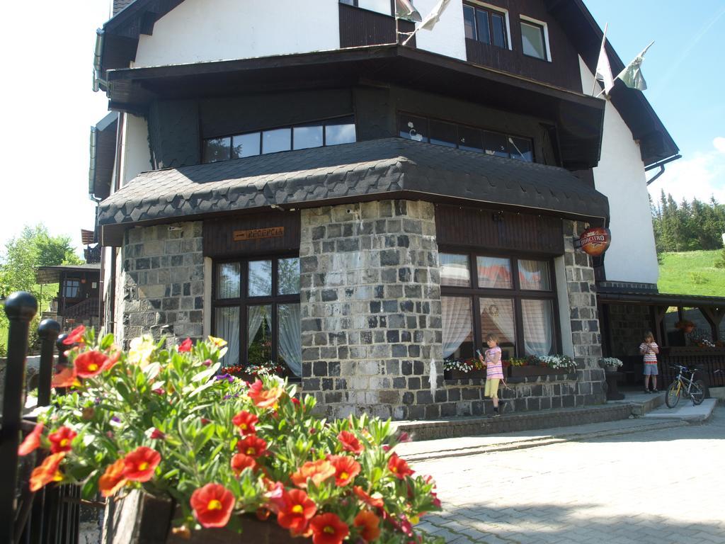 Penzion Janosik Ždiar Exterior foto